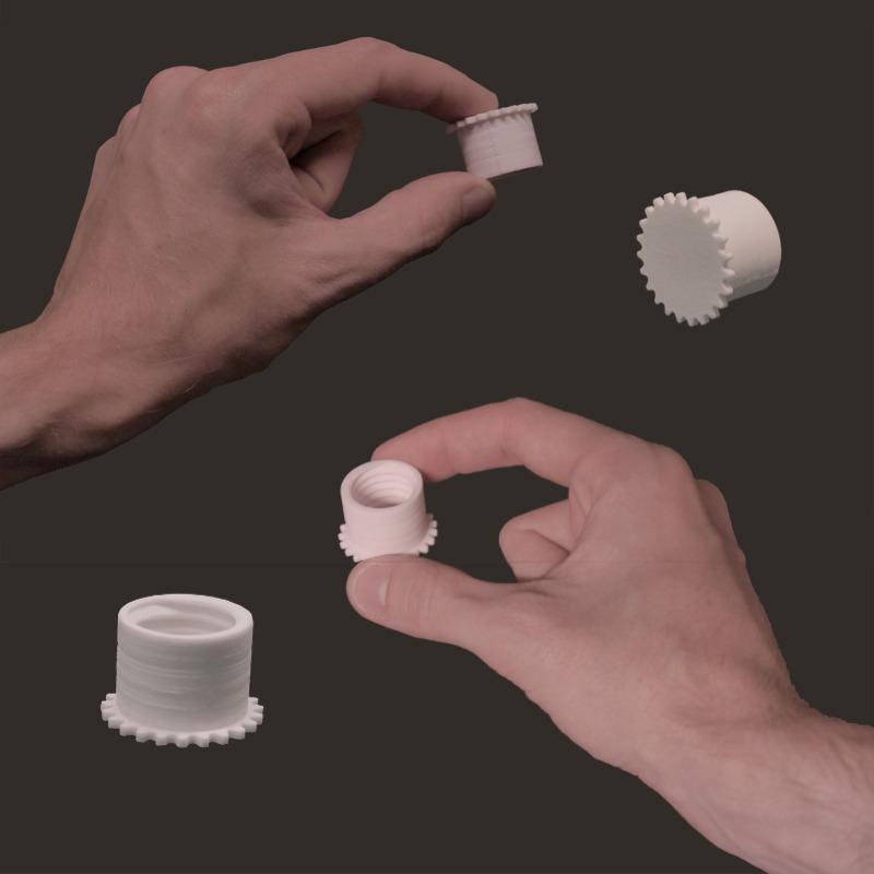 FGF Fused Granulate Febrication FGM Fused Granulate Modeling acier inoxydable Coupe filetée Pollen AM mim métal cim céramique technique impression 3D imprimante 3D industrielle granulés extrusion petite série moyenne série acier inoxydable granulés thermoplastiques ouvert aux matériaux multi-matériaux