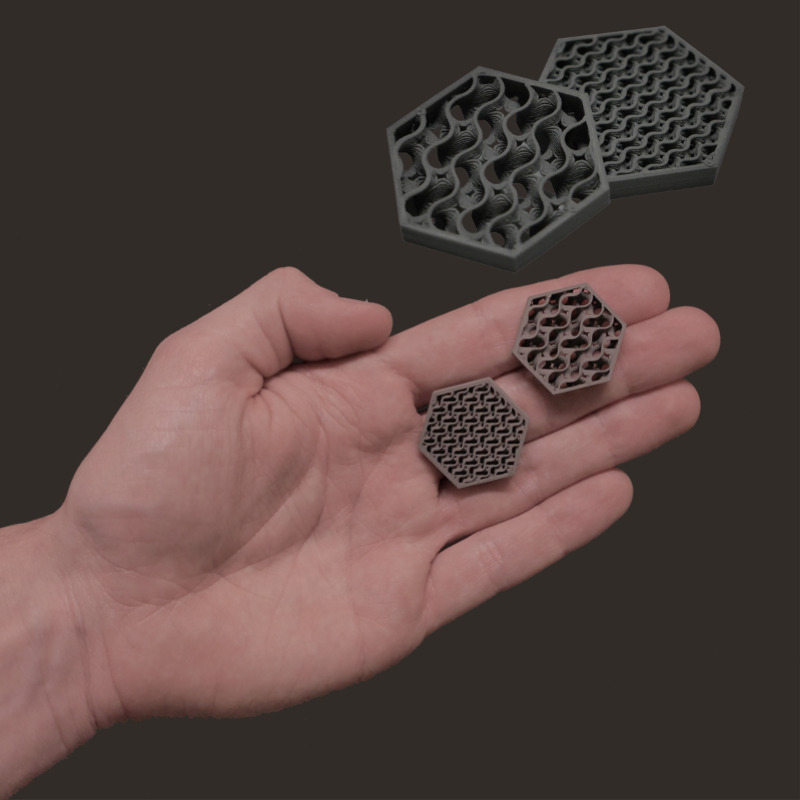 FGF Fused Granulate Febrication FGM Fused Granulate Modeling Pieuvre extrêmement flexible sans limite de dureté shore gel shore 00 Pollen AM mim métal cim céramique technique impression 3D imprimante 3D granulés industriels extrusion petite série moyenne série acier inoxydable granulés thermoplastiques ouvert aux matériaux multi-matériaux