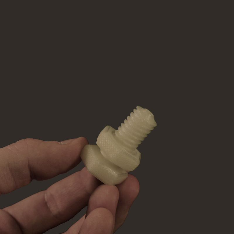 Test de torture PLA Benchy Pollen AM mim métal cim céramique technique Impression 3D Imprimante 3D granulés industriels extrusion petite série moyenne série inox granulés thermoplastiques ouvert aux matériaux multi-matériaux