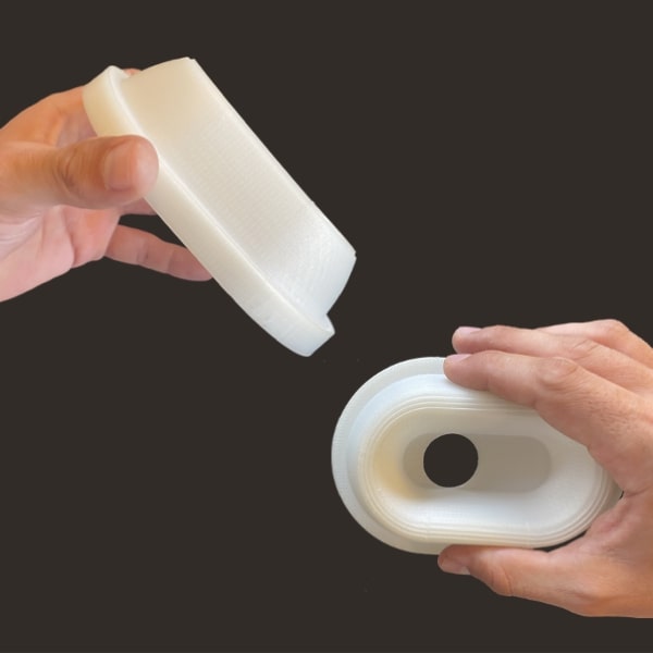 Car light sealing Pollen AM mim metal cim ceramic technical 3D printing 3D printer industrial pellets granules extrusion small series medium series stainless steel thermoplastic granules open to materials multi-material