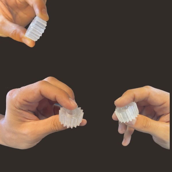 pc gear tranlucent translucide transparent Pollen AM mim metal cim ceramic technical 3D printing 3D printer industrial pellets granules extrusion small series medium series stainless steel thermoplastic granules open to materials multi-material