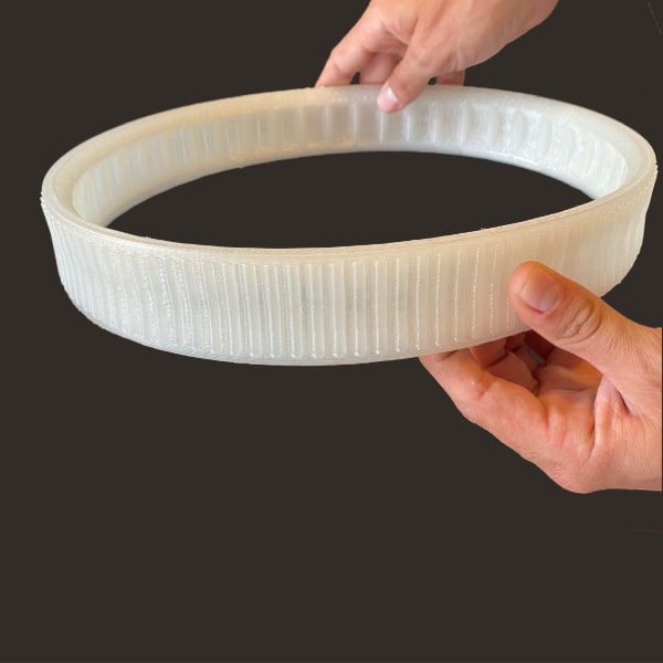 FGF Fused Granulate Fabrication FGM Fused Granulate Modeling large drive belt Pollen AM mim metal cim ceramic technical 3D printing 3D printer industrial pellets granules extrusion small series medium series stainless steel thermoplastic granules open to materials multi-material