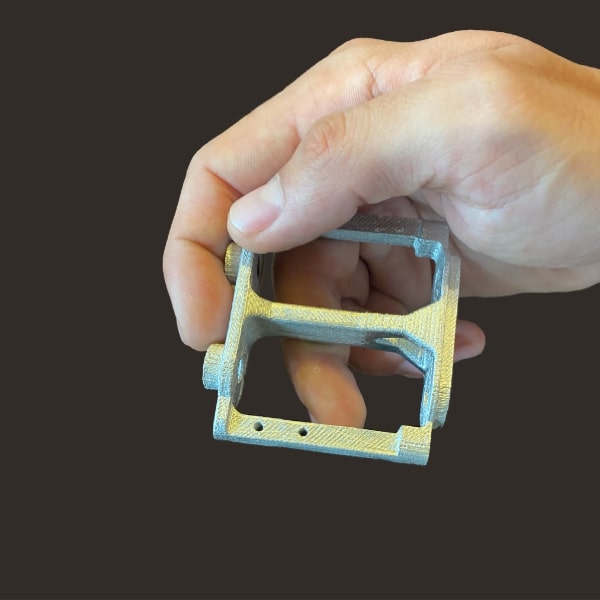 stainless steel sheath connector Pollen AM mim metal cim ceramic technical 3D printing 3D printer industrial pellets granules extrusion small series medium series stainless steel thermoplastic granules open to materials multi-material