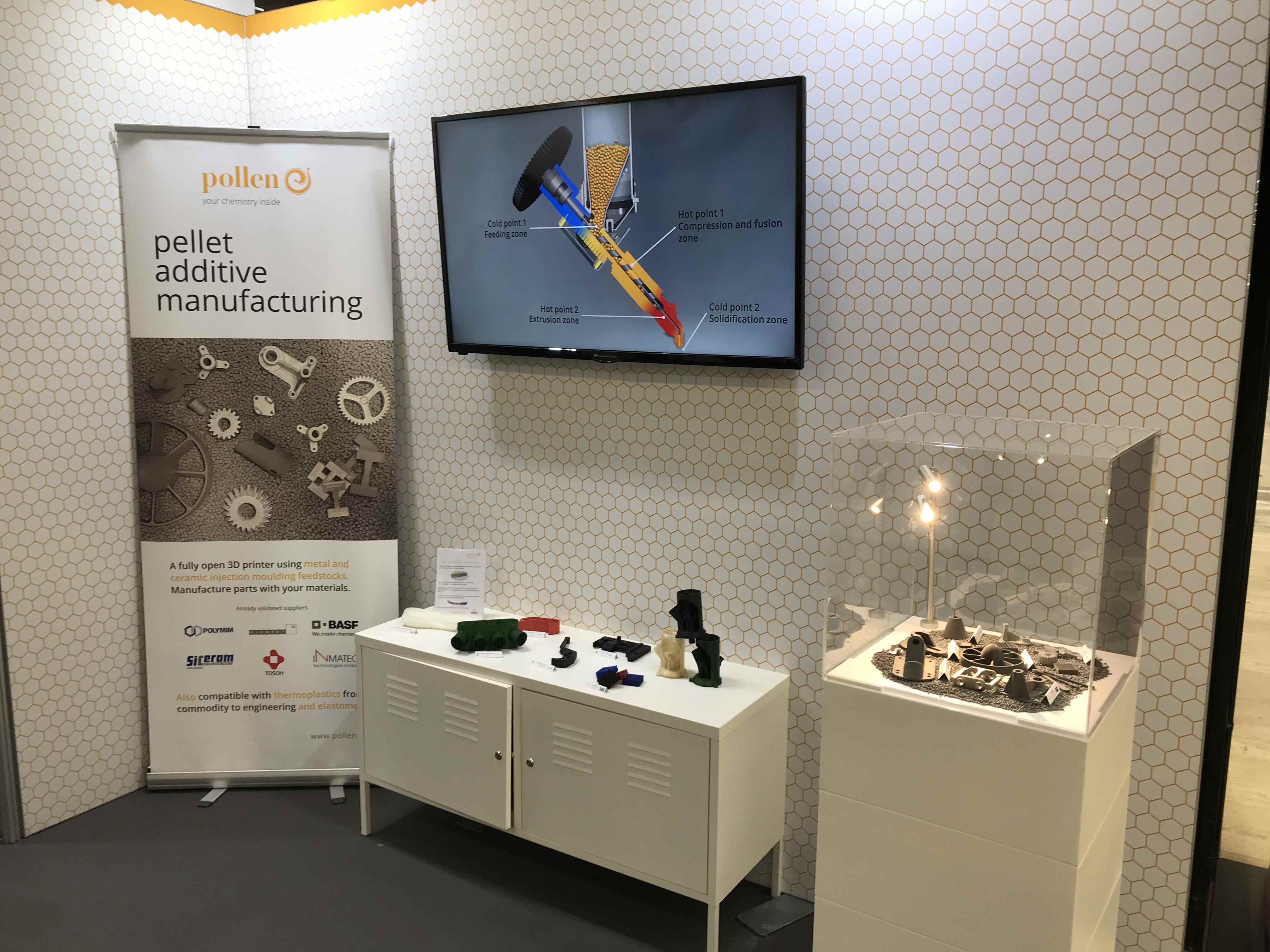 FGF Fused Granulate Modeling FGM Fused Granulate Modeling 3D print Paris 2022 Pollen AM mim metal cim ceramic technical 3D printing 3D printer industrial pellets granules extrusion small series medium series stainless steel thermoplastic granules open to materials multi-material