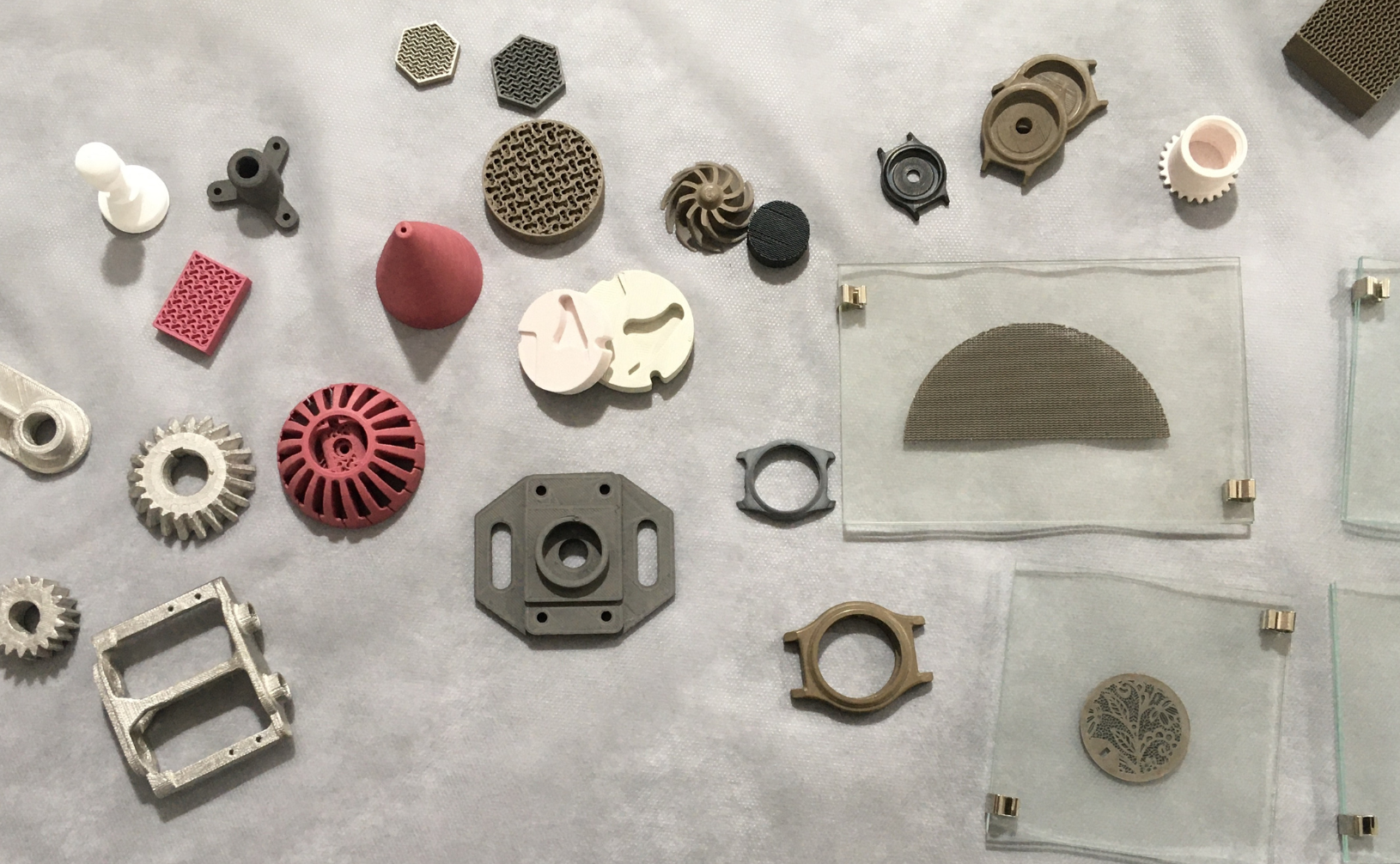 3D print Paris 2022  Pollen AM  mim metal cim ceramic technical 3D printing 3D printer industrial pellets granules extrusion small series medium series stainless steel thermoplastic granules open to materials multi-material